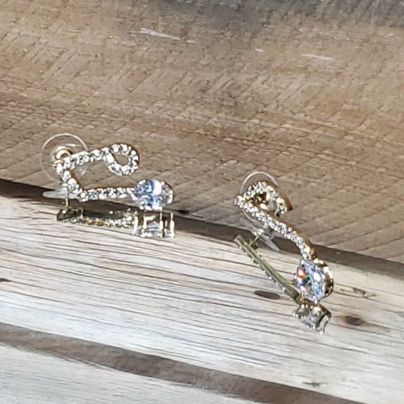 Music Notes Earrings in Gold Zinc Alloy & Crystals.  Beam Quaver, 8th Notes - Picture 11 of 13